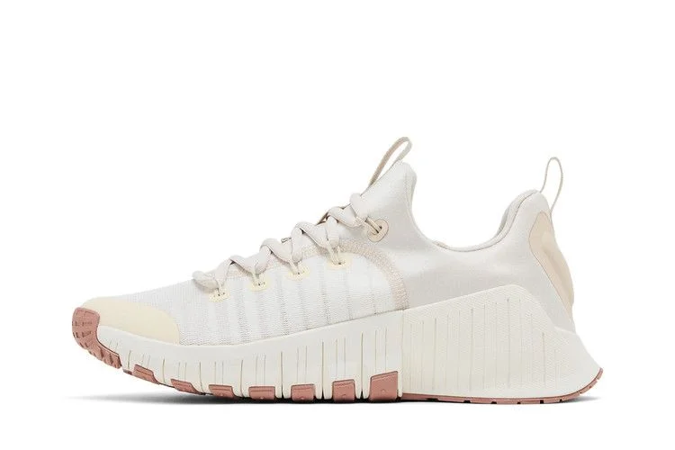 Кроссовки Nike Wmns Free Metcon 6 'Soft Pearl Particle Pink'