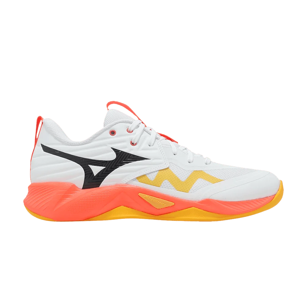 Кроссовки Mizuno Wave Momentum Pro 'Daybreaker Pack'