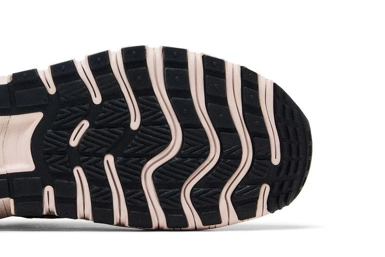 Кроссовки Nike Wmns Free Metcon 6 SE 'Black Metallic Silver'