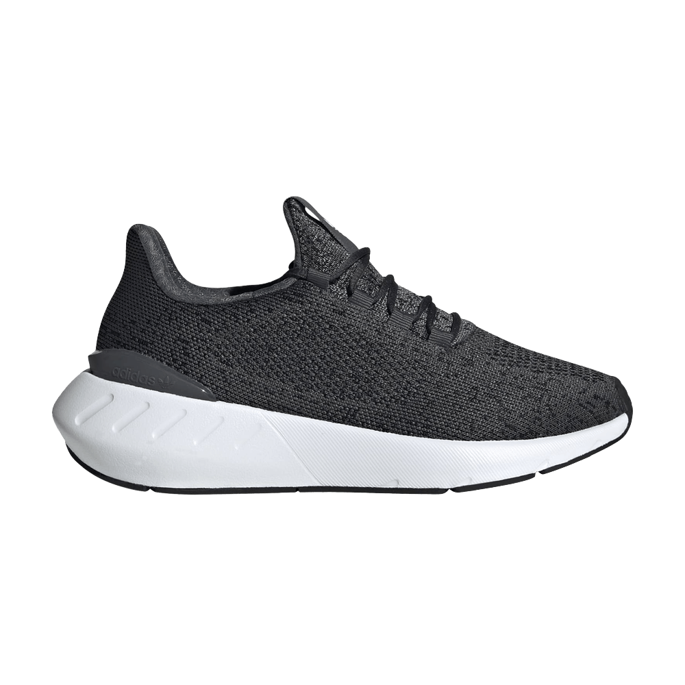 swift-run-22-j-grey-black-gx9204