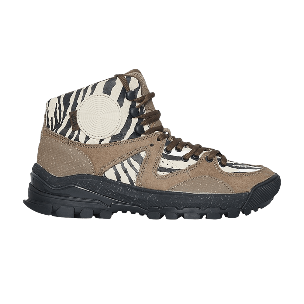 taka-hayashi-x-amazon-trail-lx-zebra-vn0a5jixa6p