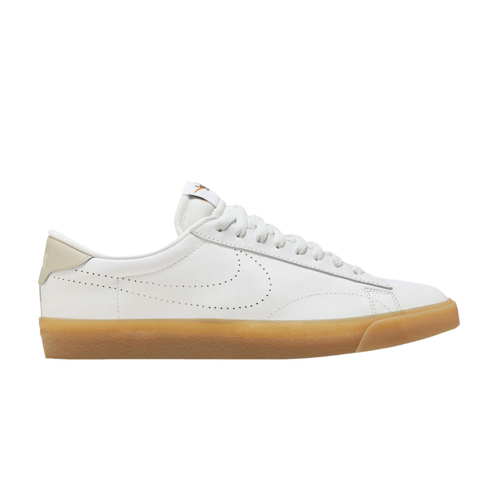 tennis-classic-ac-white-light-orewood-gum-hm4648-111