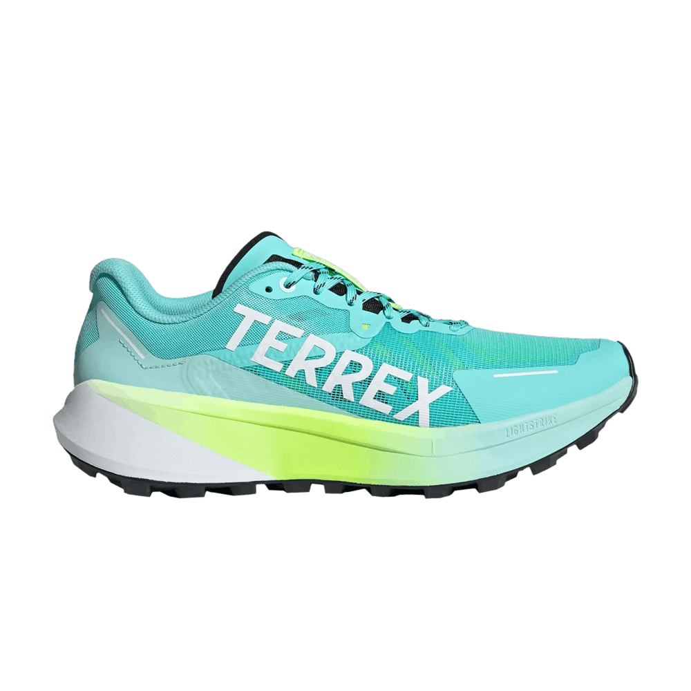 terrex-agravic-3-flash-aqua-hp3686