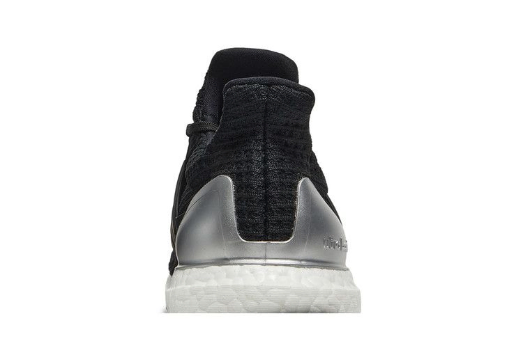 Кроссовки adidas UltraBoost 4.0 DNA 'Black Silver Metallic'