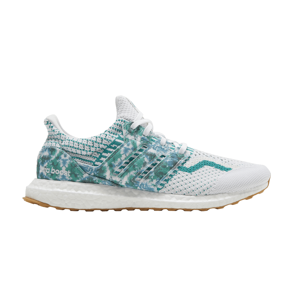 ultraboost-5-0-cloud-white-green-gy3194