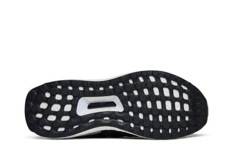 Кроссовки adidas UltraBoost DNA 4.0 J 'Black Silver Metallic'