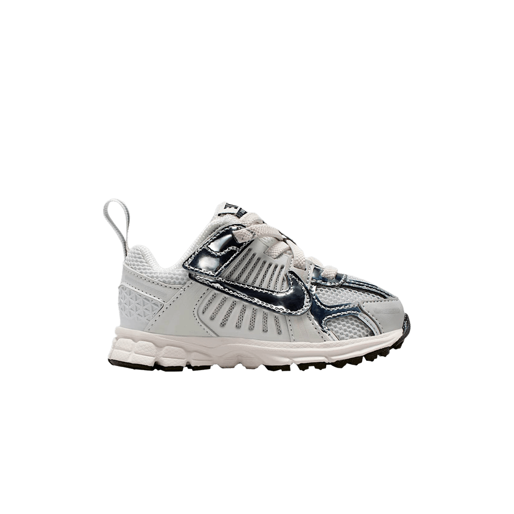 vomero-5-td-photon-dust-chrome-im9466-001