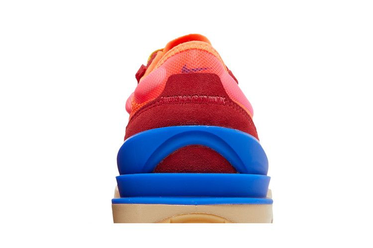 Кроссовки Nike Waffle One GS 'Hyper Pink Crimson'