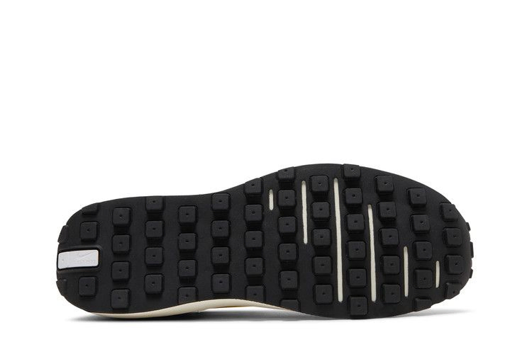 Кроссовки Nike Waffle One SE 'Dark Beetroot Yellow Strike'