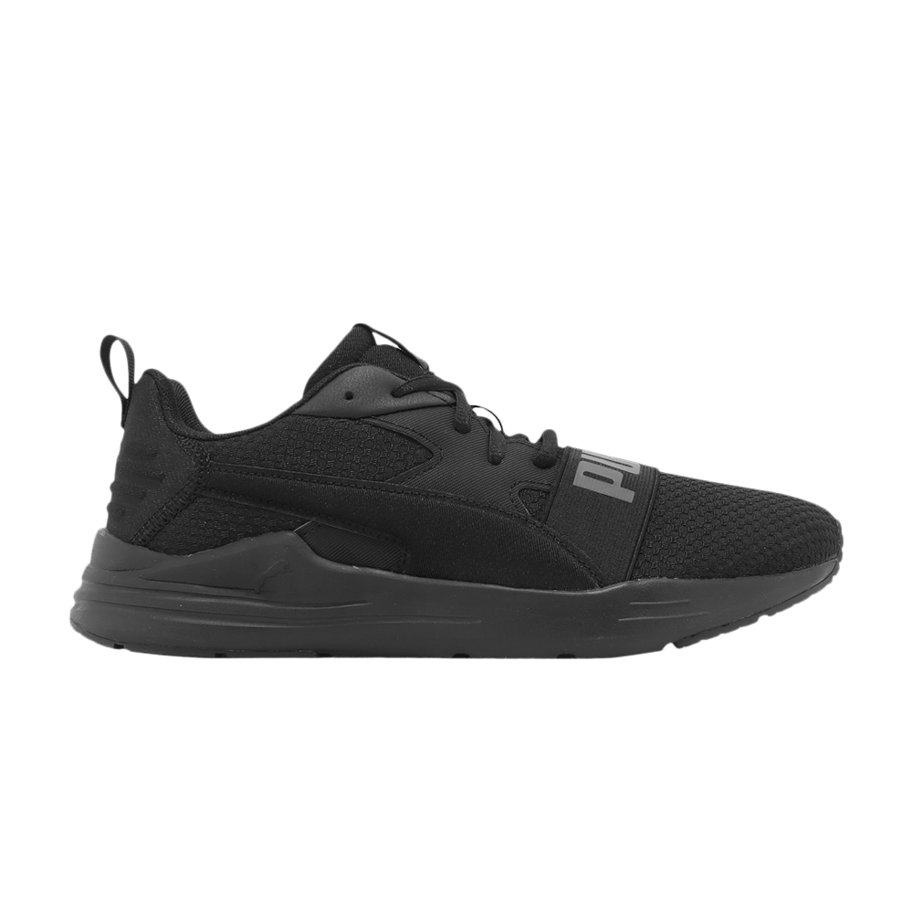 wired-run-pure-black-shadow-grey-389275-01