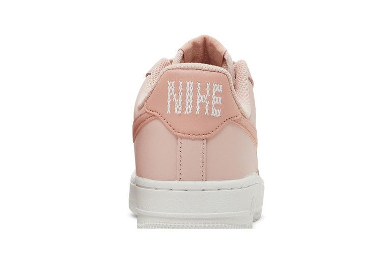Кроссовки Nike Wmns Air Force 1 '07 ESS 'Cross Stitch - Pink Oxford'
