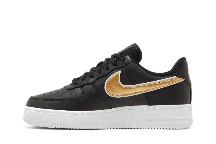 Кроссовки Nike Wmns Air Force 1 '07 Essential 'Black Metallic Gold'