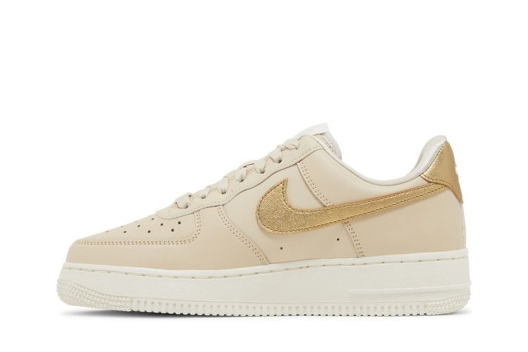 Кроссовки Nike Wmns Air Force 1 '07 Essential 'Sanddrift Gold'