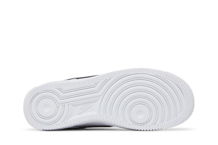 Кроссовки Nike Wmns Air Force 1 '07 Essential 'White Metallic Silver'