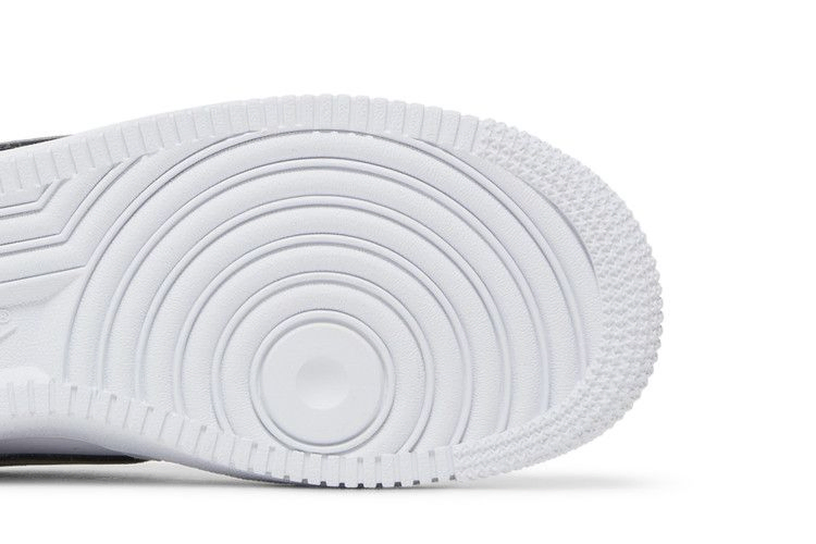 Кроссовки Nike Wmns Air Force 1 '07 Essential 'White Metallic Silver'