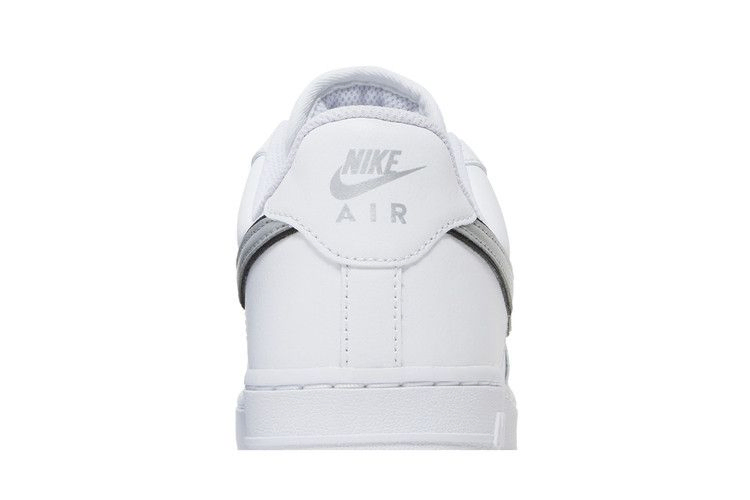 Кроссовки Nike Wmns Air Force 1 '07 Essential 'White Metallic Silver'