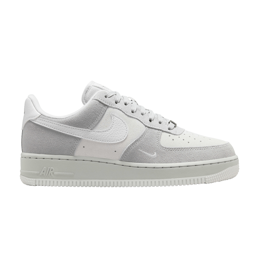 wmns-air-force-1-07-light-smoke-vast-grey-hv3876-077