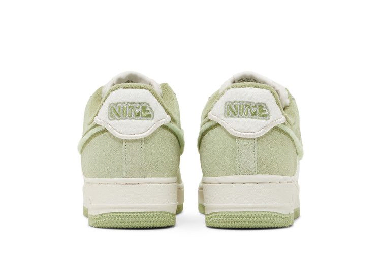 Кроссовки Nike Wmns Air Force 1 '07 LX 'Fleece - Honeydew'
