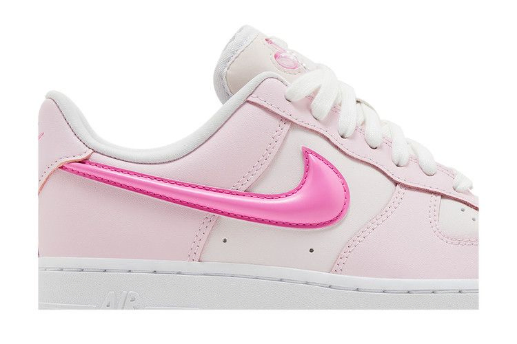 Кроссовки Nike Wmns Air Force 1 '07 LX 'Paw Print'