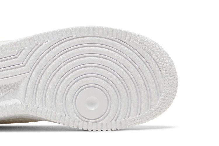 Кроссовки Nike Wmns Air Force 1 '07 SE 'Flower Swoosh'