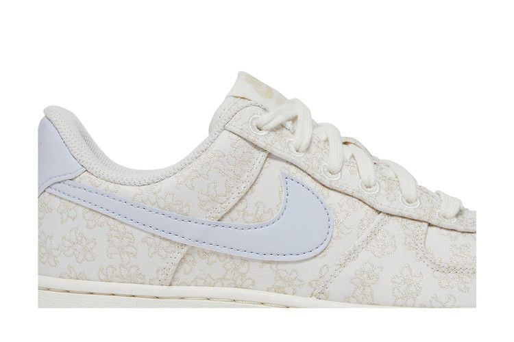 Кроссовки Nike Wmns Air Force 1 '07 SE Jacquard 'Floral Embroidery'