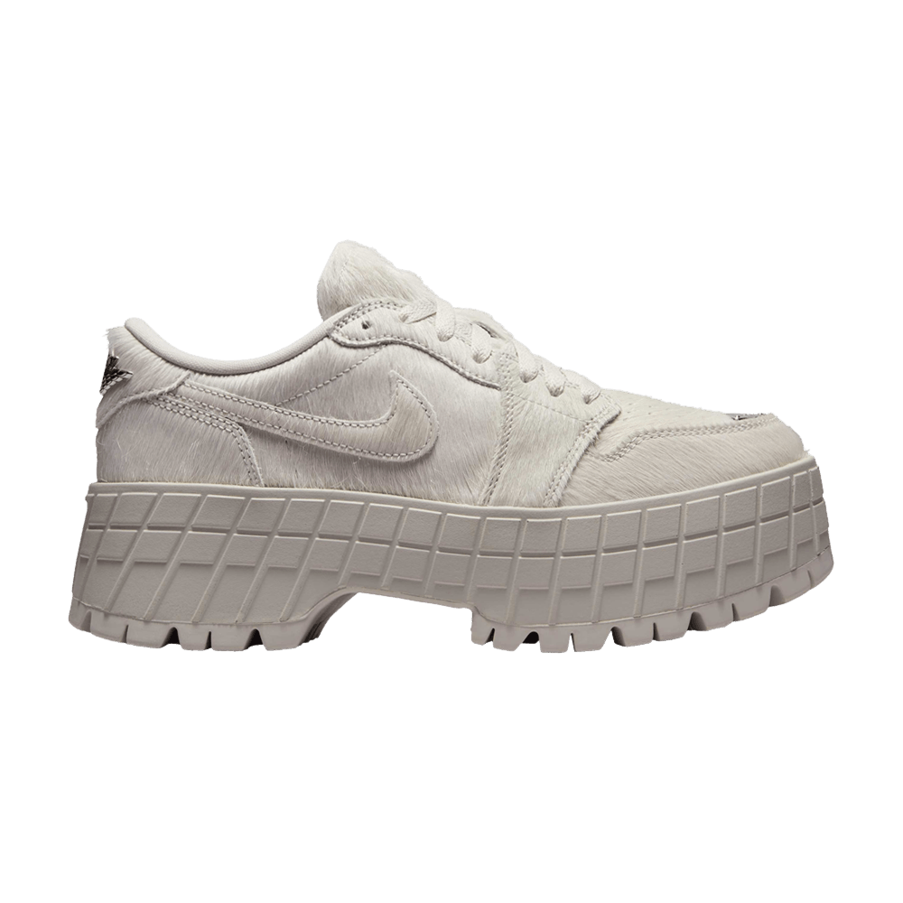 wmns-air-jordan-1-low-brooklyn-light-bone-pony-ib7210-001