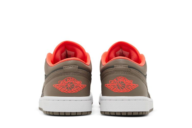 Кроссовки Wmns Air Jordan 1 Low SE 'Black Olive Bright Crimson'