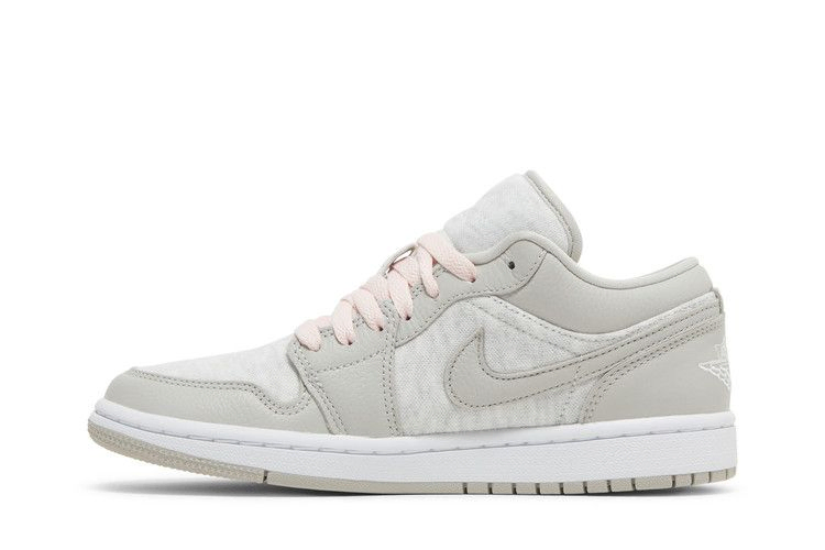 Кроссовки Wmns Air Jordan 1 Low SE 'Light Iron Ore'