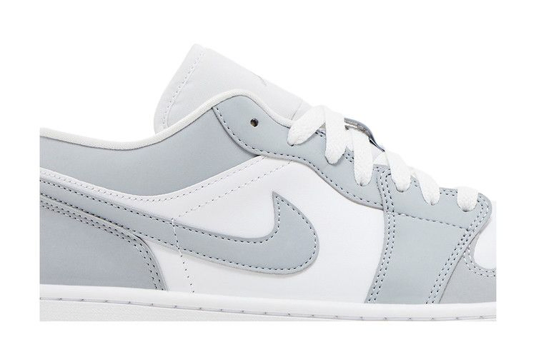 Кроссовки Wmns Air Jordan 1 Low 'White Wolf Grey' 2024