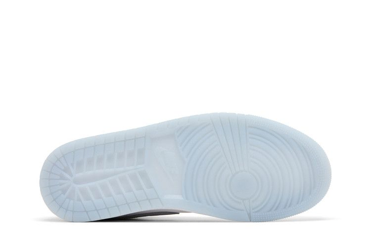 Кроссовки Wmns Air Jordan 1 Low 'White Wolf Grey' 2024