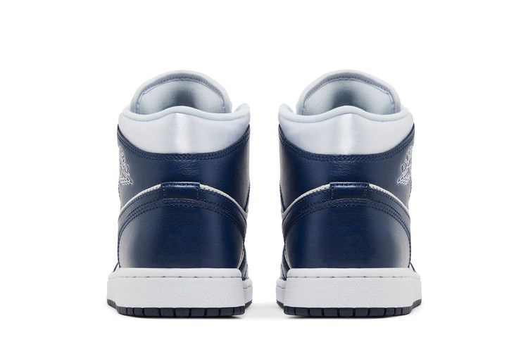 Кроссовки Wmns Air Jordan 1 Mid 'Midnight Navy Gold Charms'