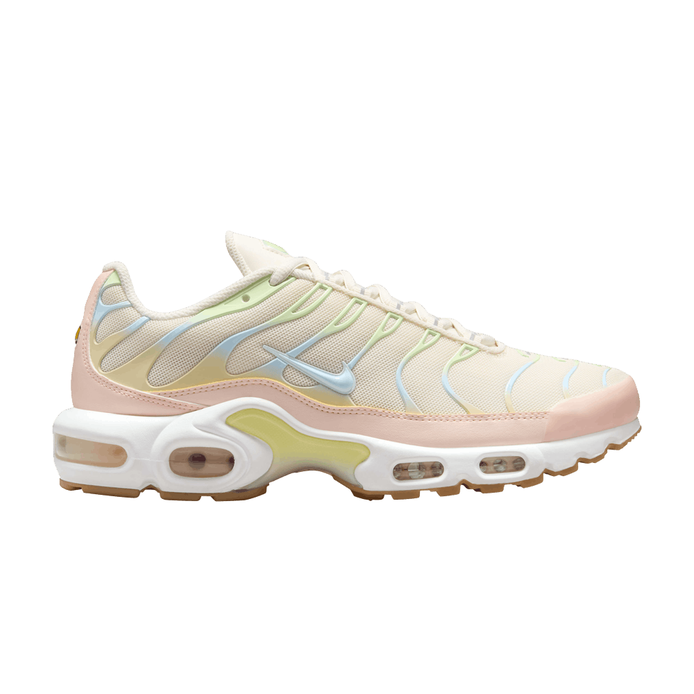 wmns-air-max-plus-crimson-tint-pale-ivory-dz3671-800