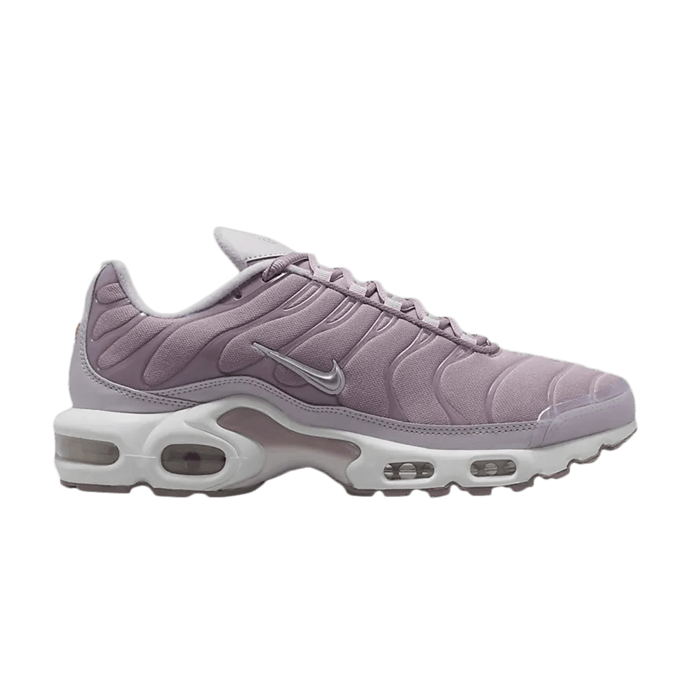 wmns-air-max-plus-plum-fog-dj5421-500