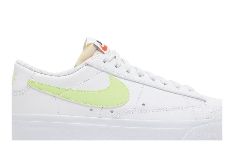 Кроссовки Nike Wmns Blazer Low Platform 'White Light Lemon Twist'