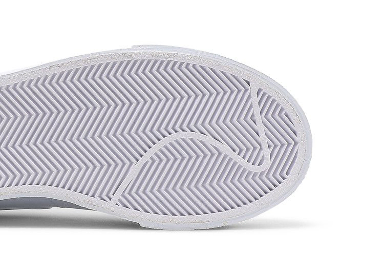 Кроссовки Nike Wmns Blazer Low Platform 'Triple White'