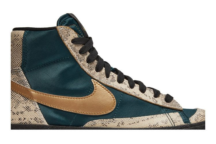 Кроссовки Nike Wmns Blazer Mid '77 'Lucha Libre'