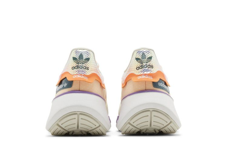 Кроссовки adidas Wmns Choigo 'Cream White Acid Orange'