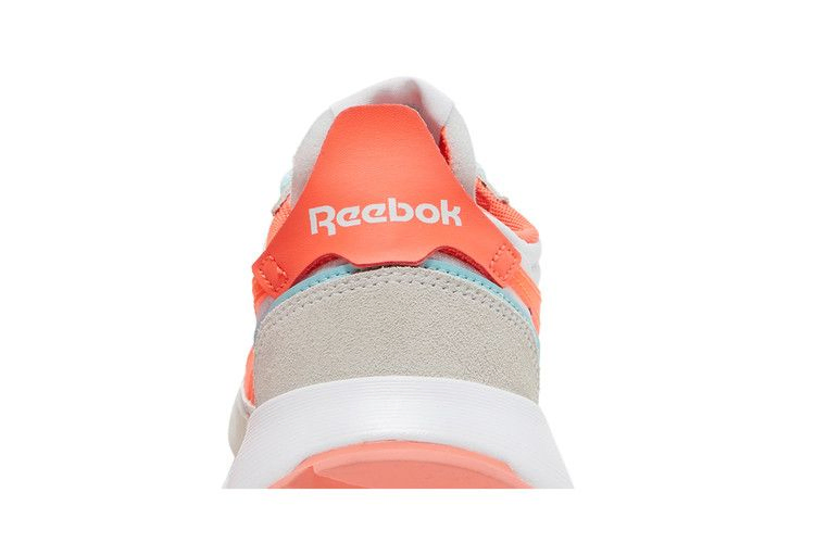 Кроссовки Reebok Wmns Classic Leather Legacy 'White Orange Flare'