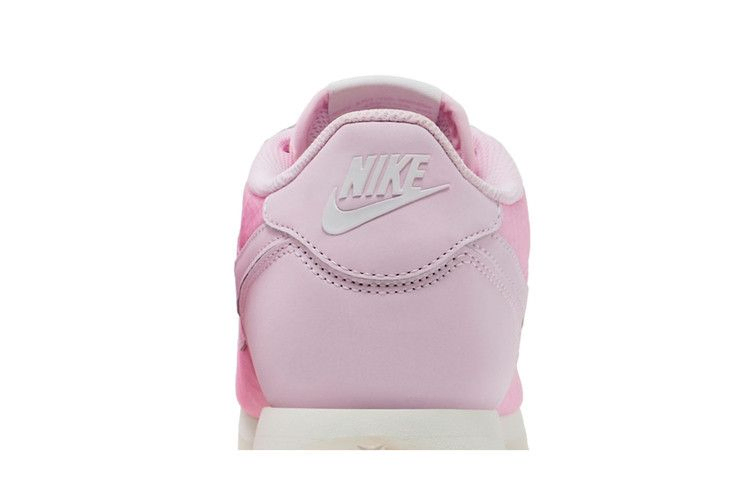 Кроссовки Nike Wmns Cortez 'Pink Foam Floral'