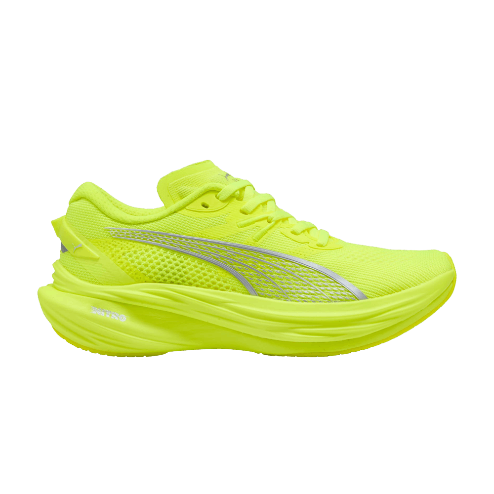 wmns-deviate-nitro-3-yellow-alert-silver-309708-12