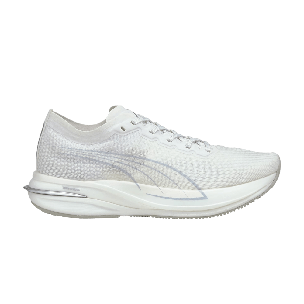 wmns-deviate-nitro-cooladapt-195104-01