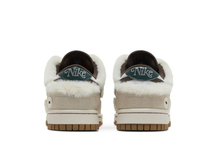 Кроссовки Nike Wmns Dunk Low 'Mink And Jewels'