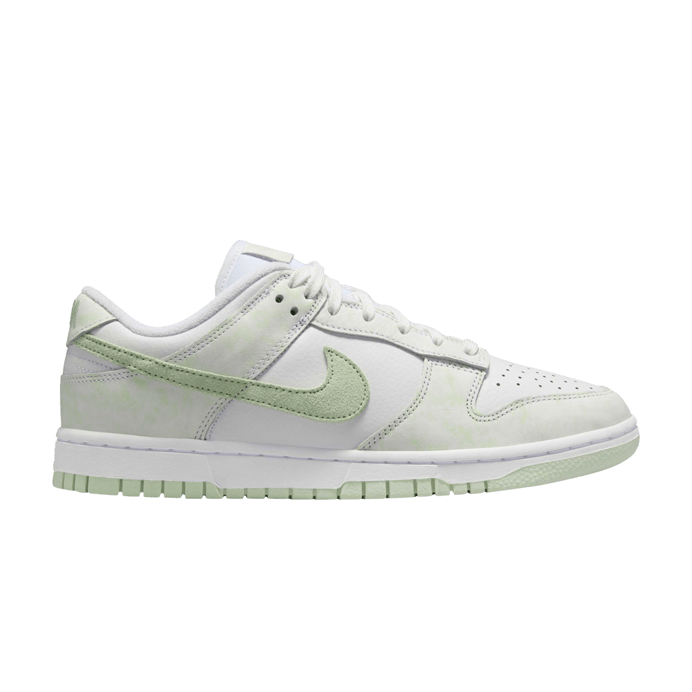 wmns-dunk-low-jade-aura-ib4647-131