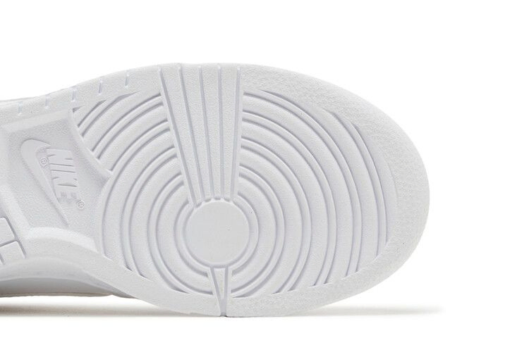 Кроссовки Nike Wmns Dunk Low SE 'Dance Pack - White Iridescent'