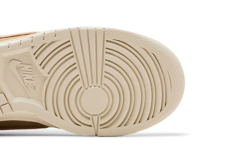 Кроссовки Nike Wmns Dunk Low 'Phantom Washed Coral'