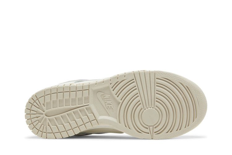 Кроссовки Nike Wmns Dunk Low 'Sail Oxygen Purple'