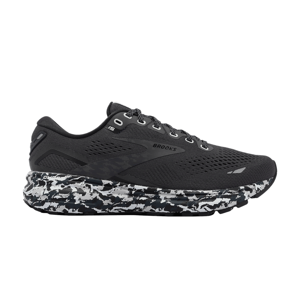 wmns-ghost-15-ebony-black-120380-1b-004