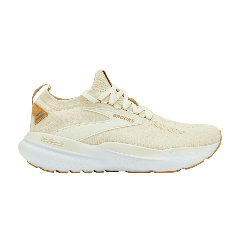 wmns-glycerin-stealthfit-21-marshmallow-cream-biscuit-120410-1b-103
