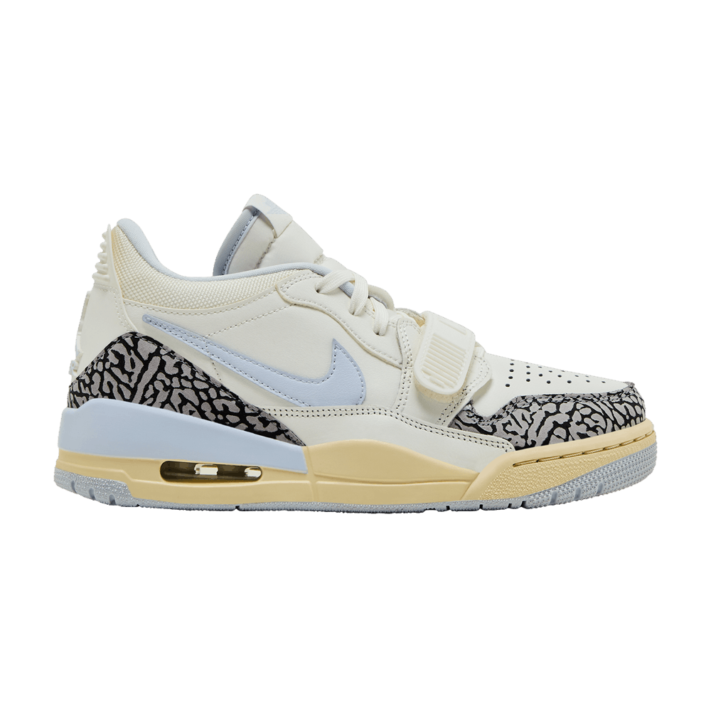 wmns-jordan-legacy-312-low-sail-football-grey-fq7827-101