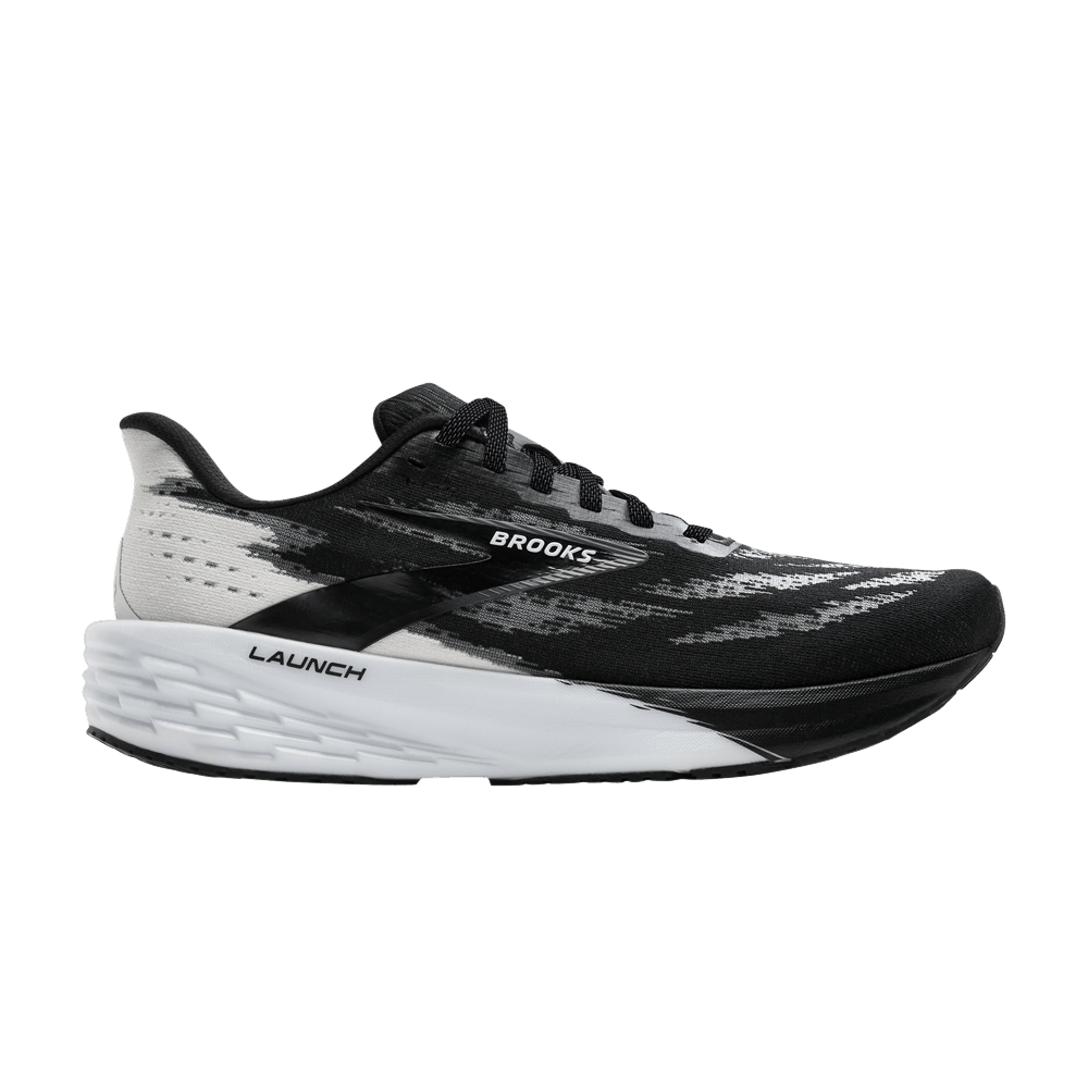 wmns-launch-11-black-white-120439-1b-087